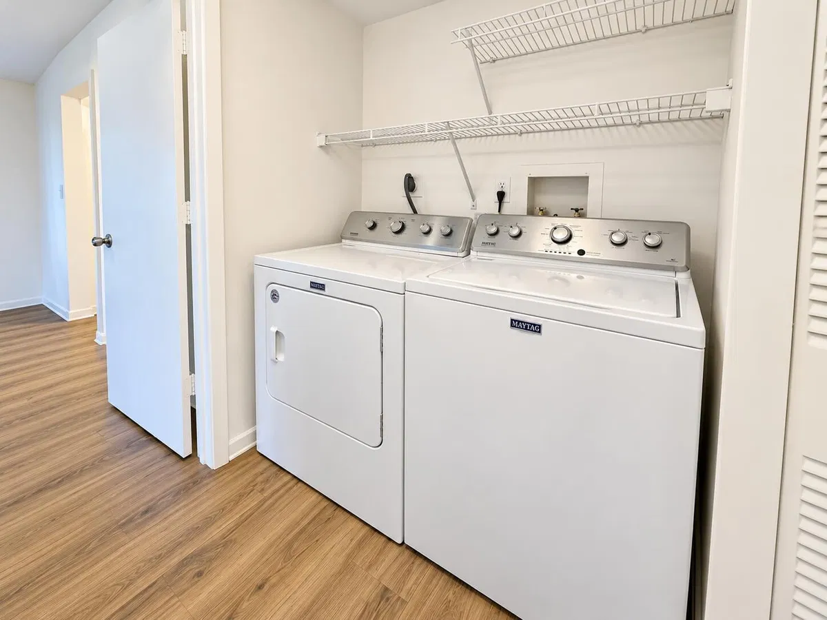 Unit 838 photo 10