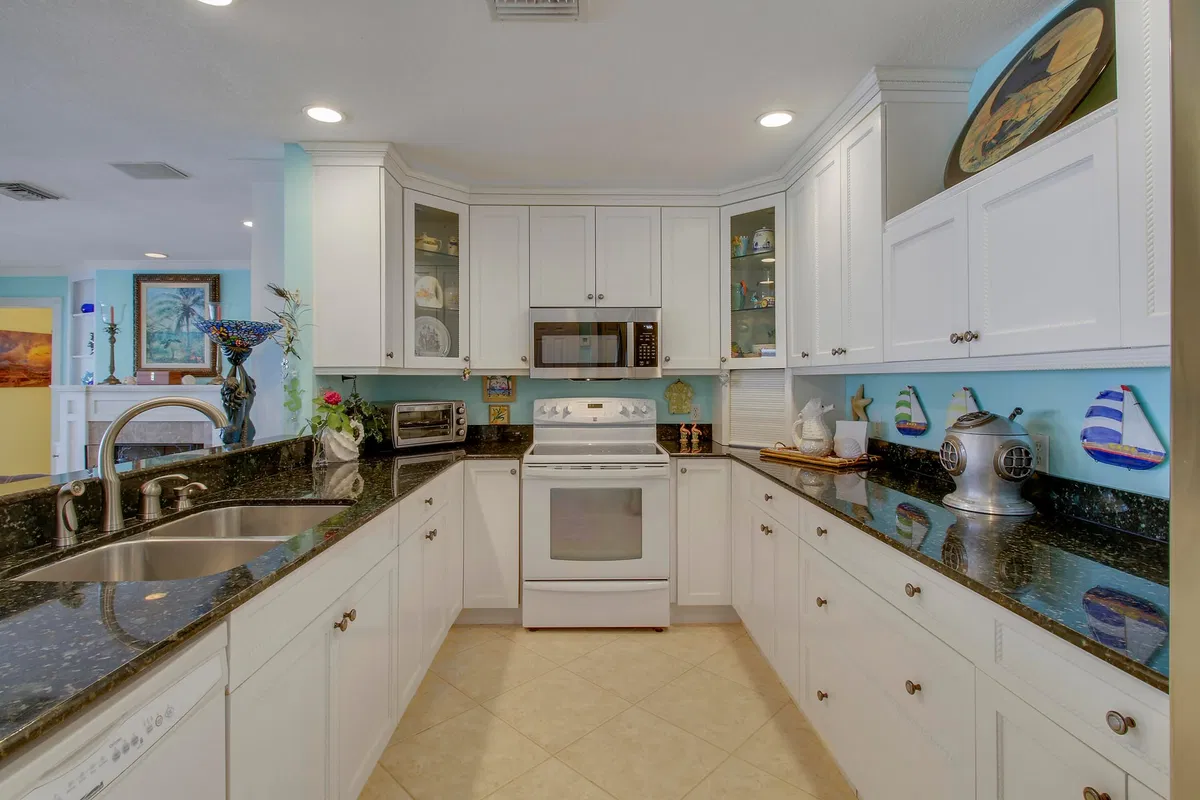 Residence photo 43
