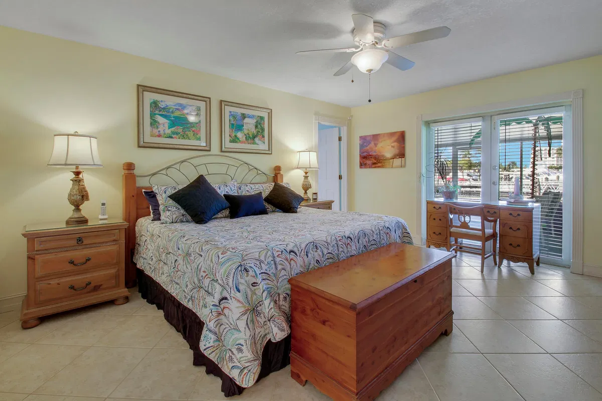 Residence photo 49