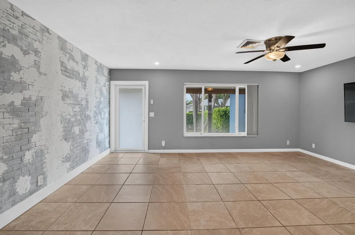  Residence photo 10