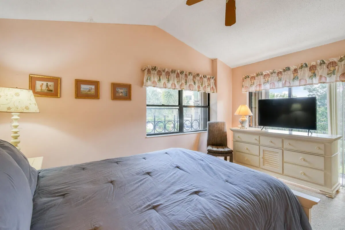 Residence photo 22