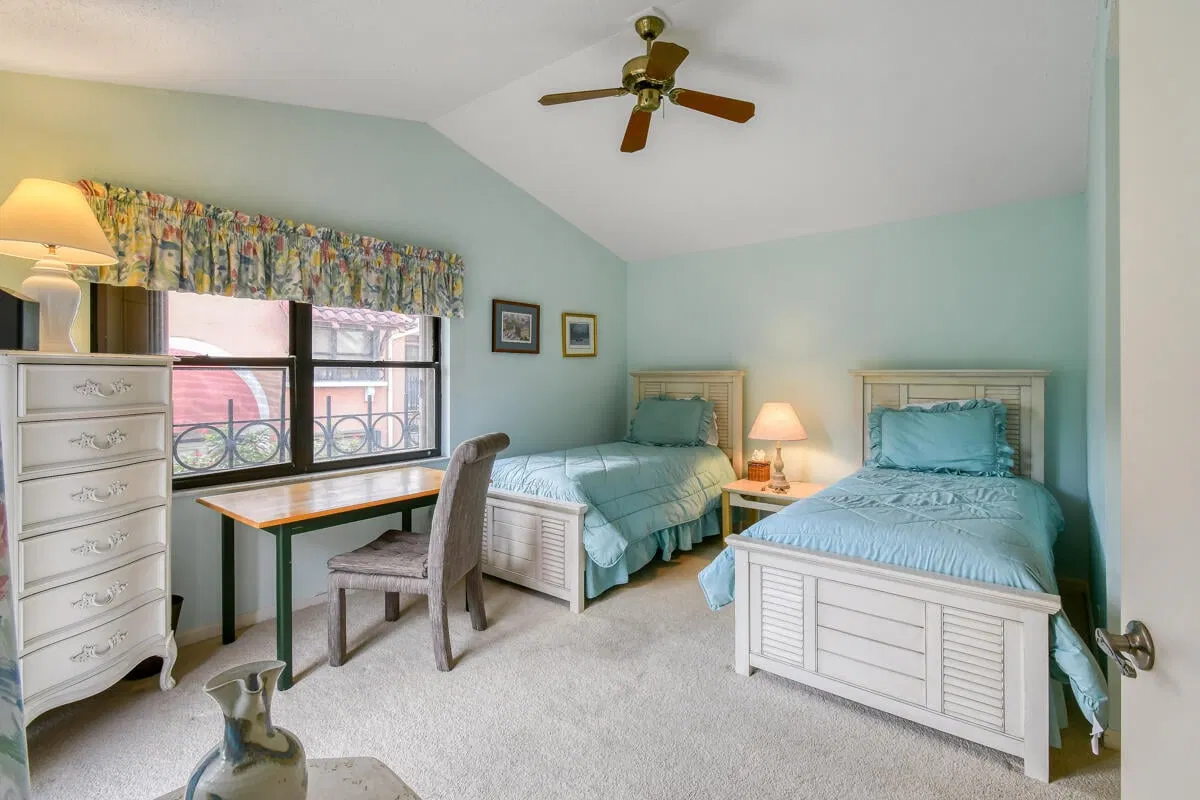 Residence photo 28
