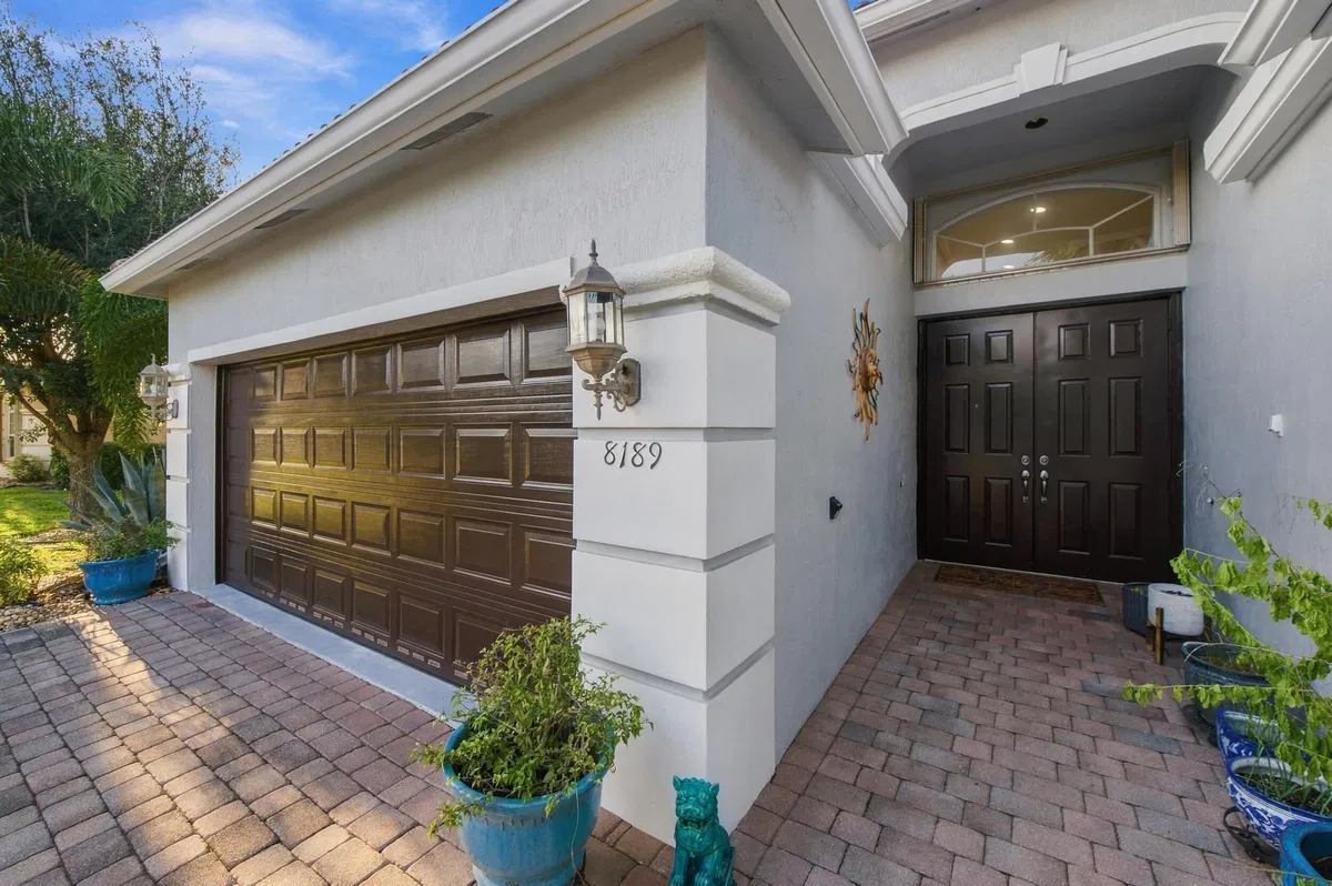 Residence photo 4
