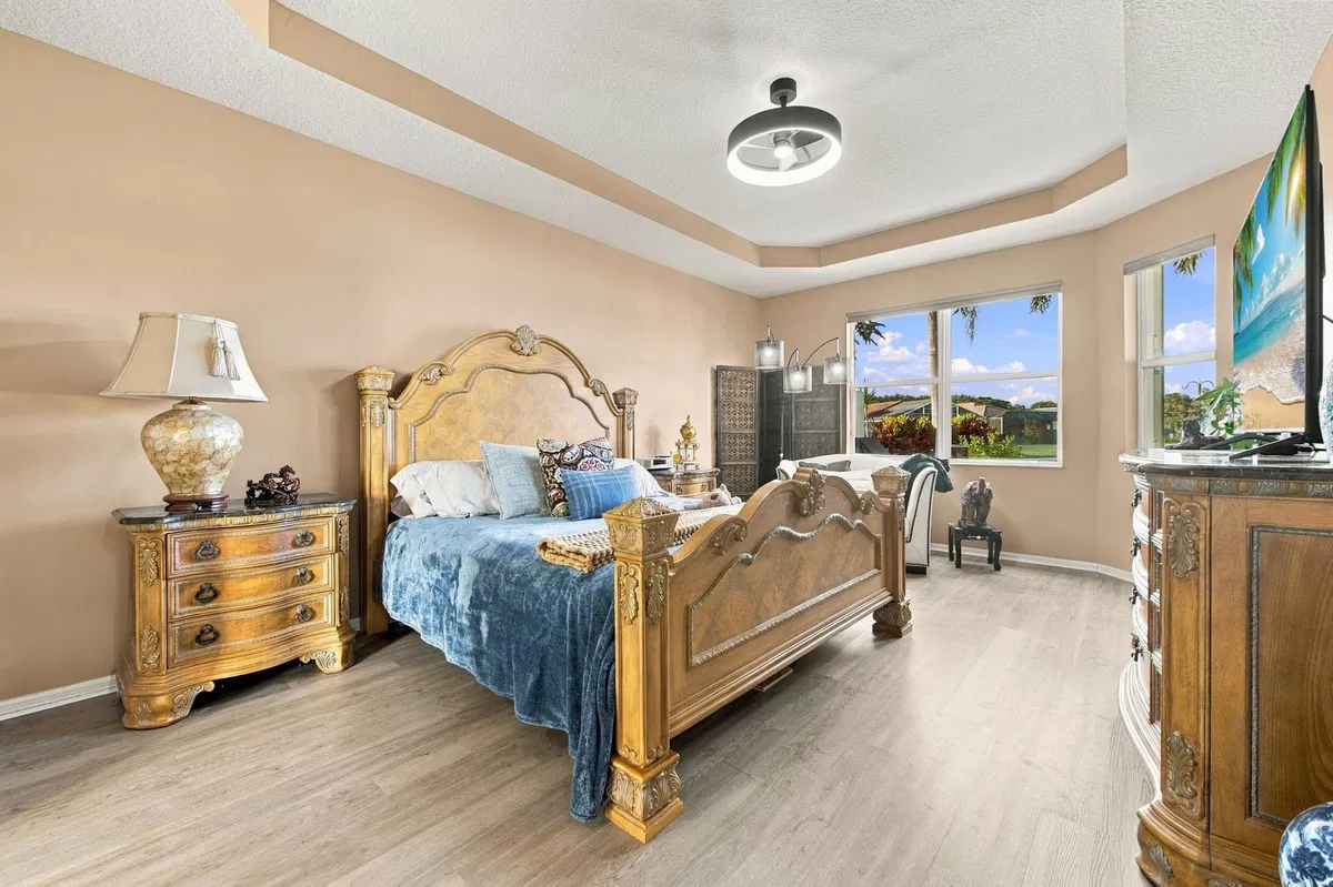 Residence photo 16