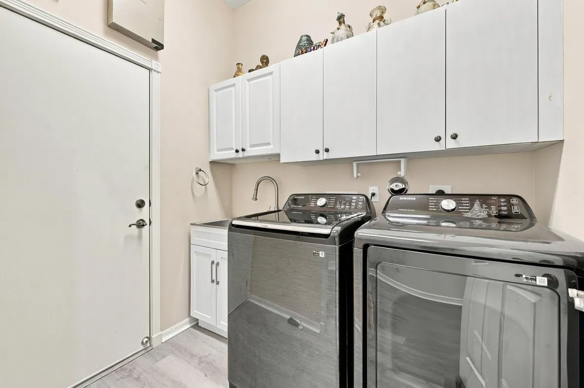 Residence photo 28