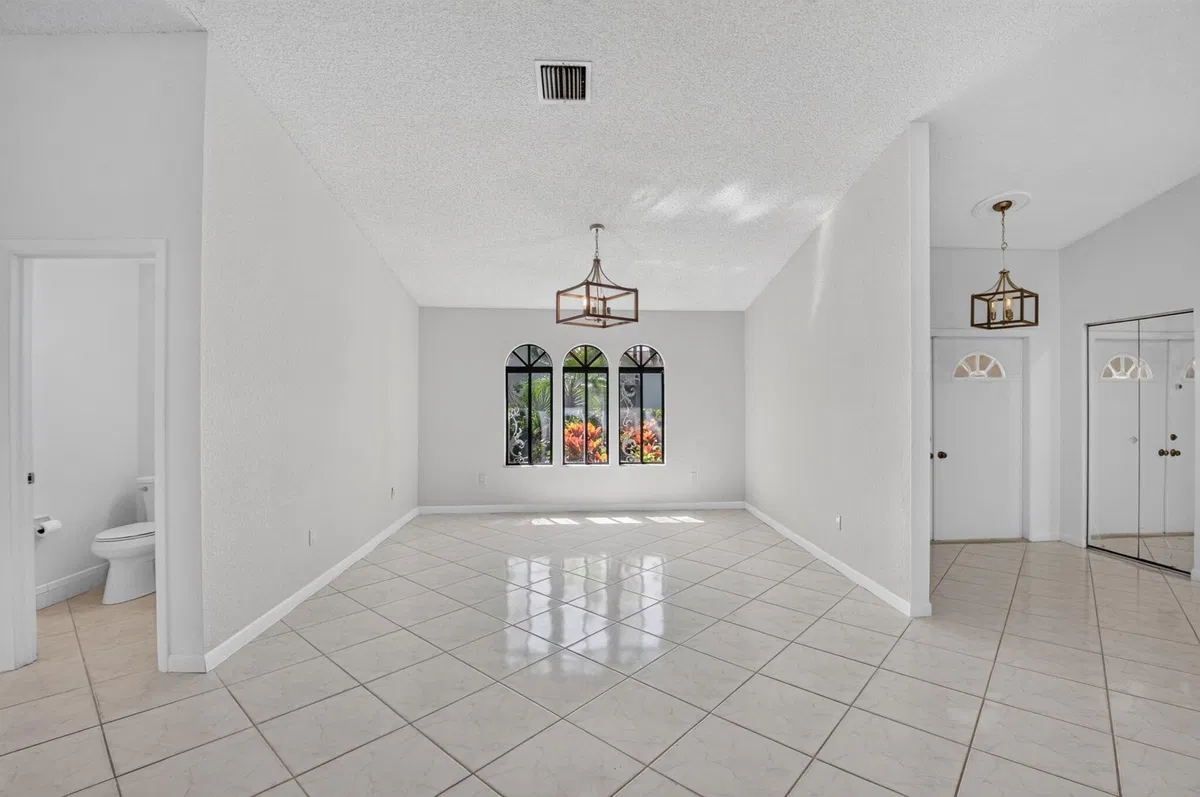 Residence photo 10