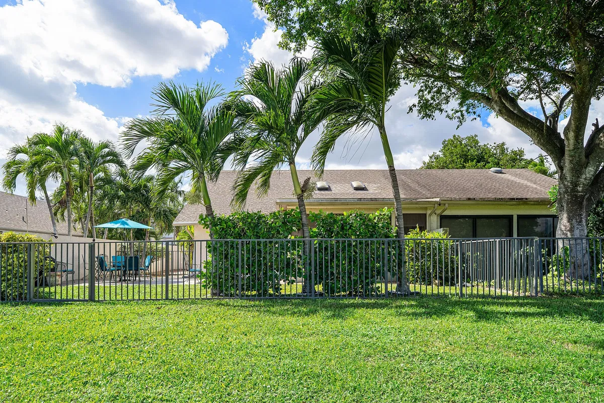  Residence photo 31