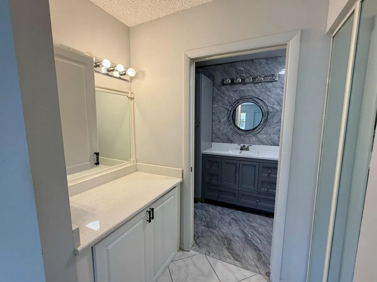 Unit C photo 19