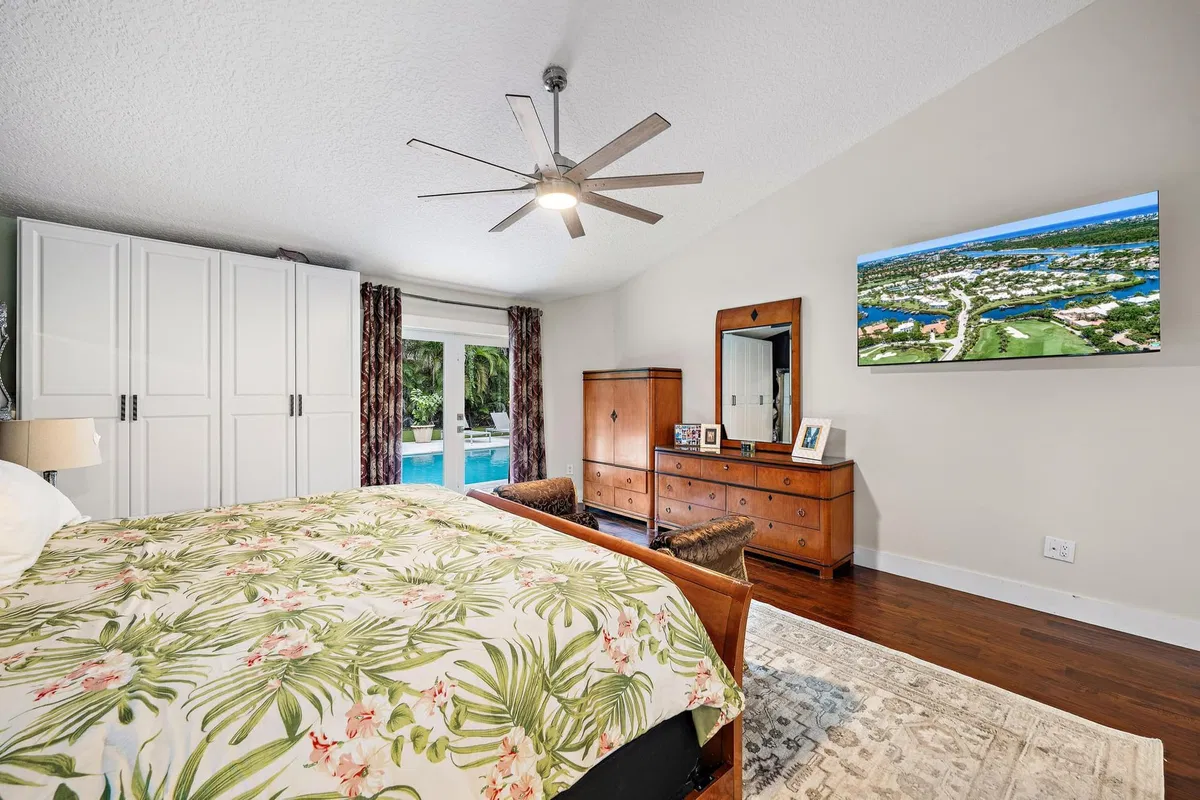 Residence photo 19
