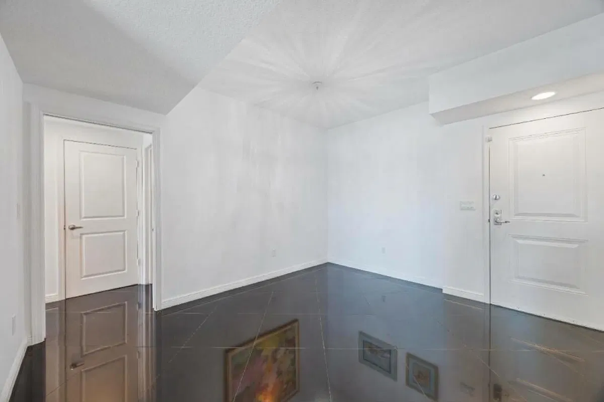  Unit 610 photo 13