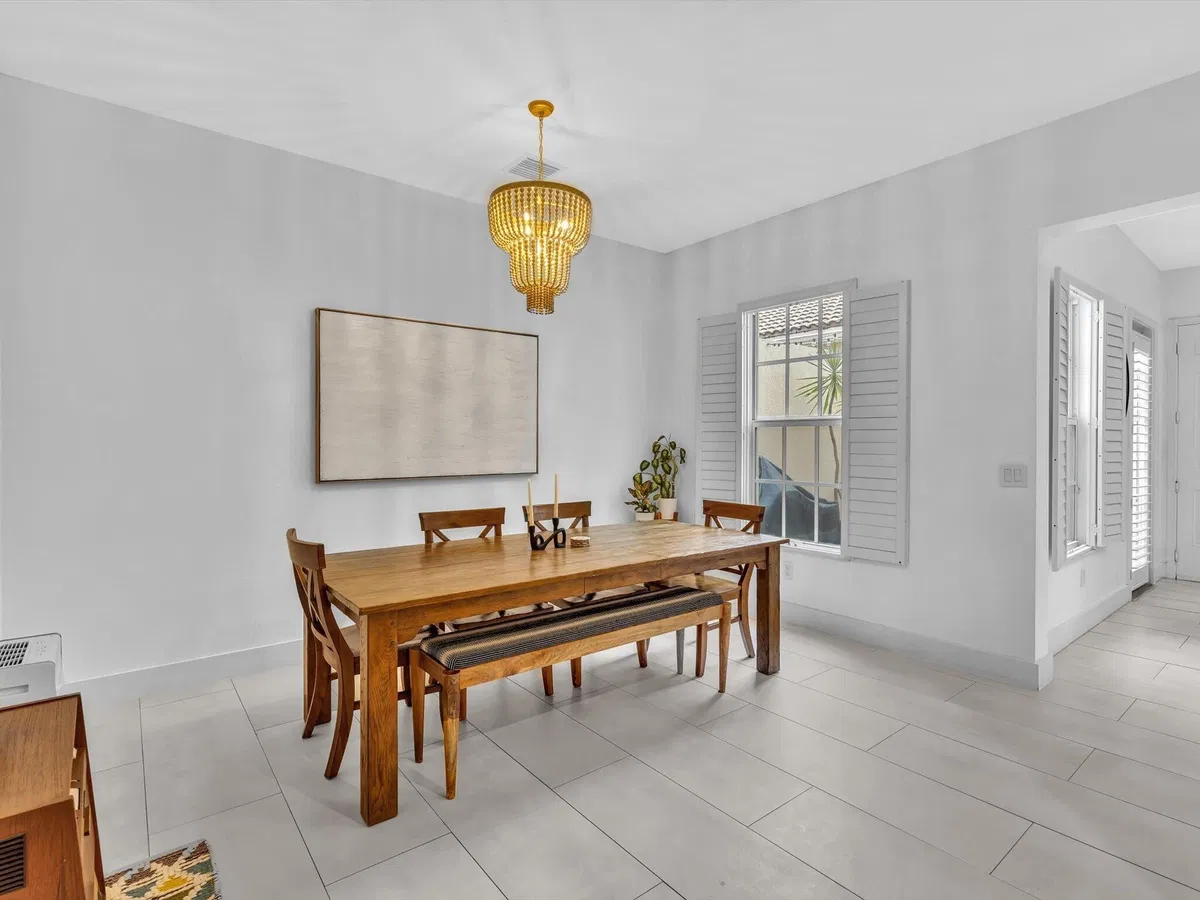  Residence photo 13