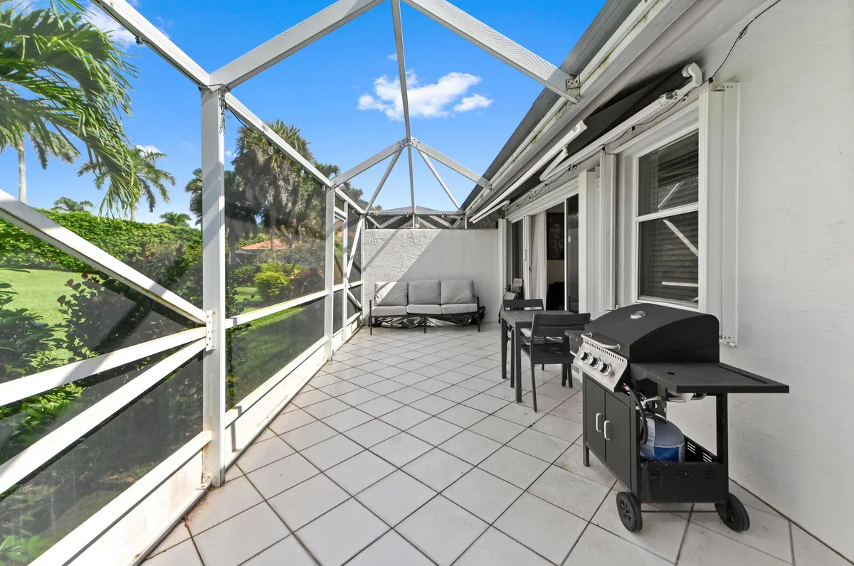  Residence photo 28