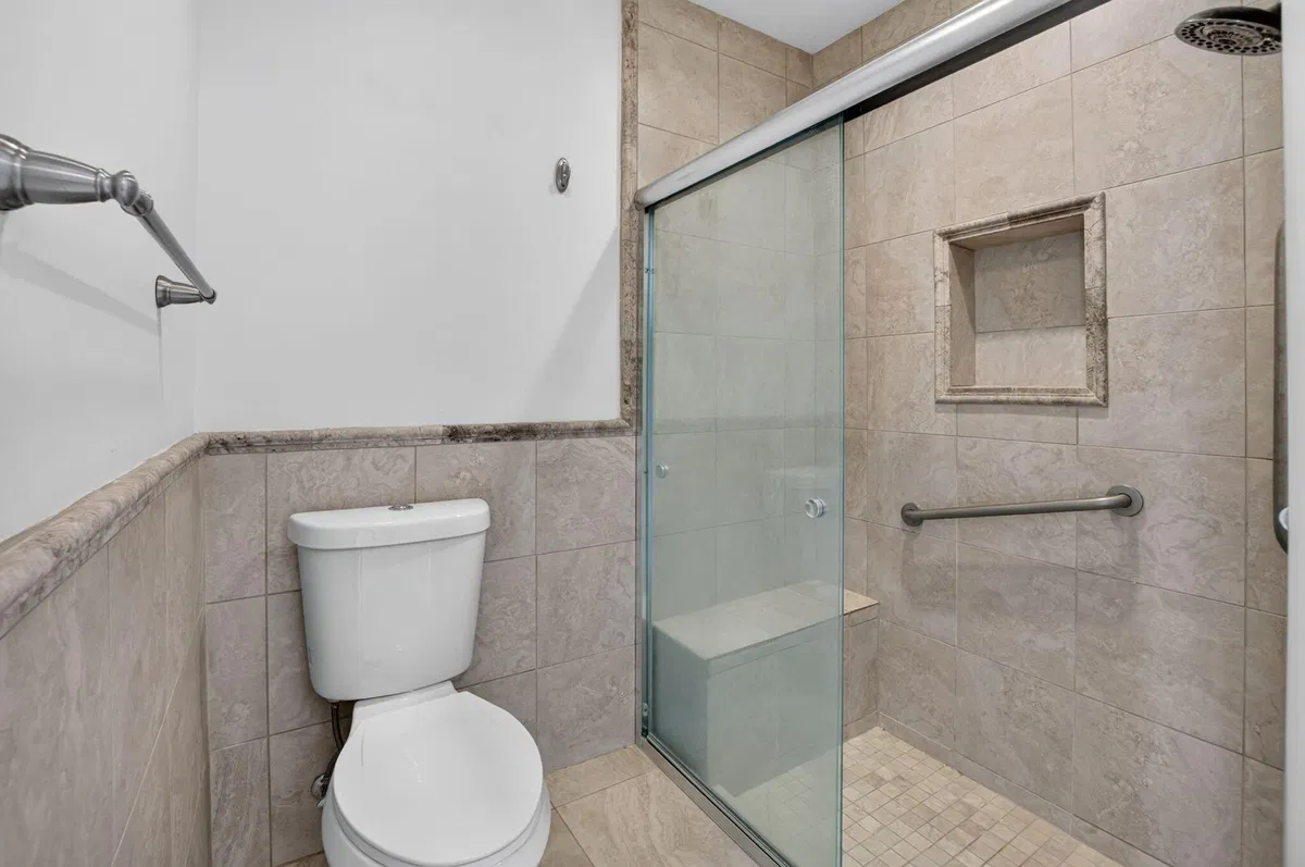  Residence photo 28