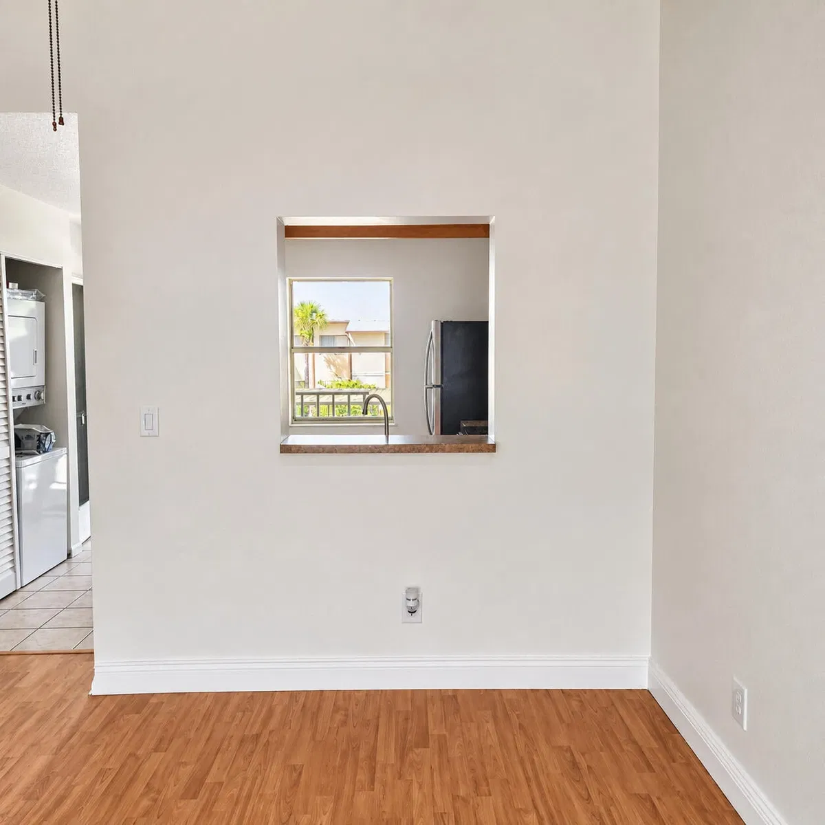 Unit 1206 photo 10