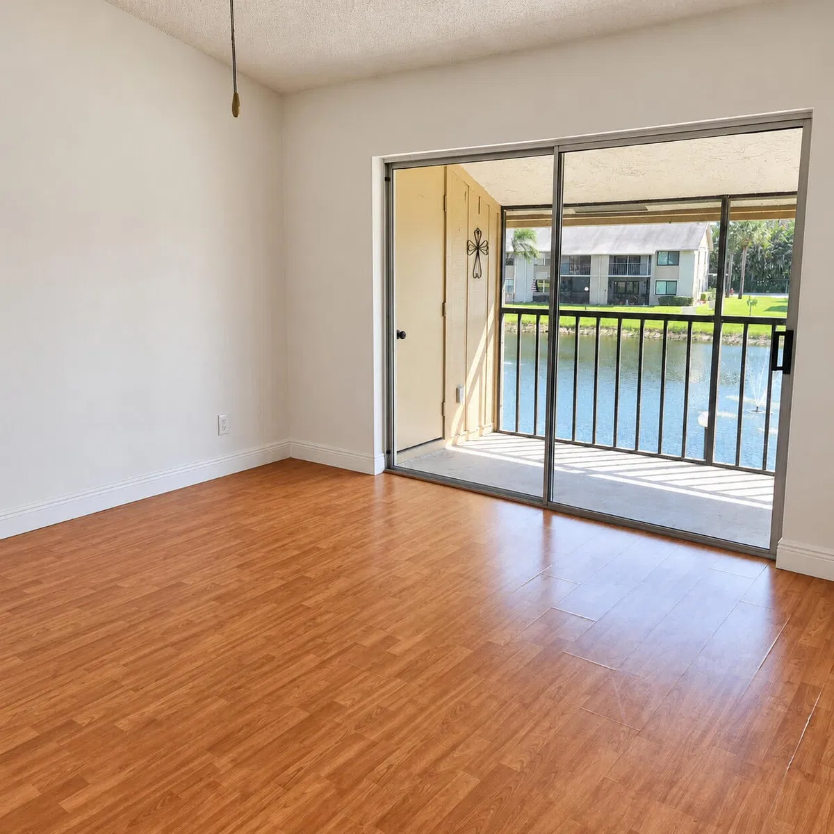 Unit 1206 photo 16
