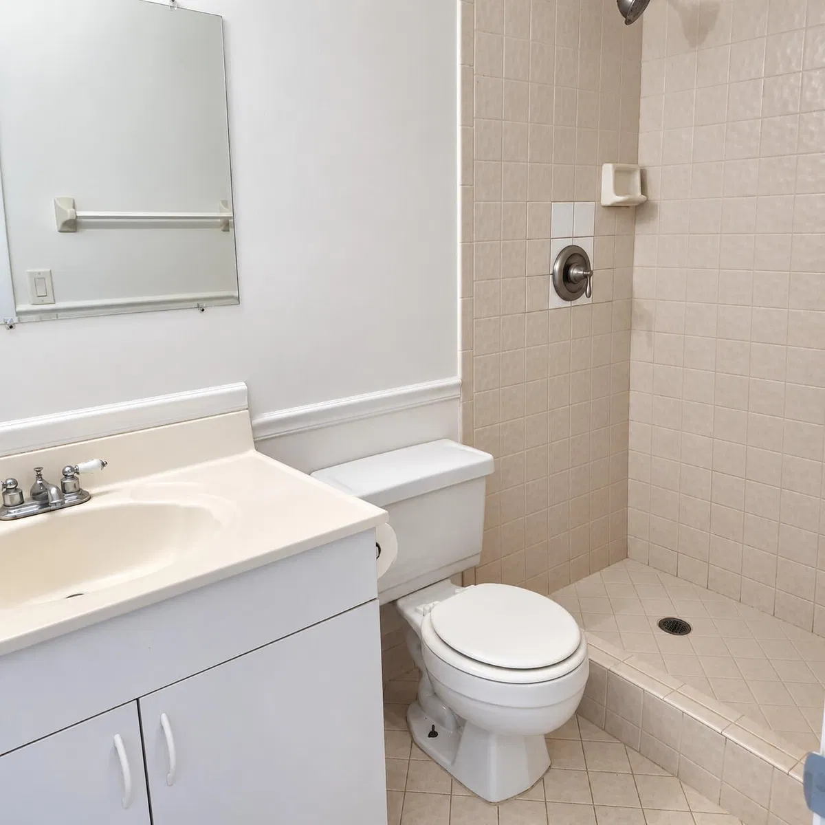 Unit 1206 photo 19