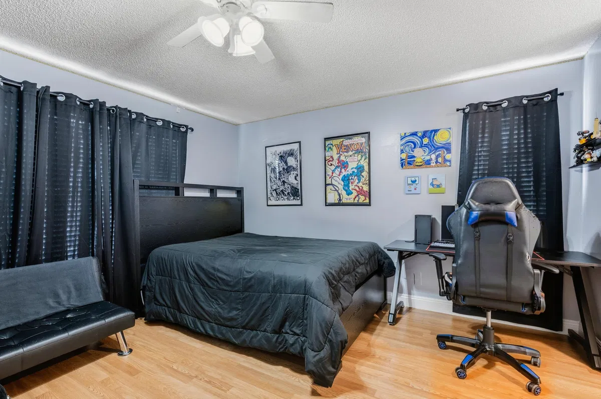 Residence photo 19