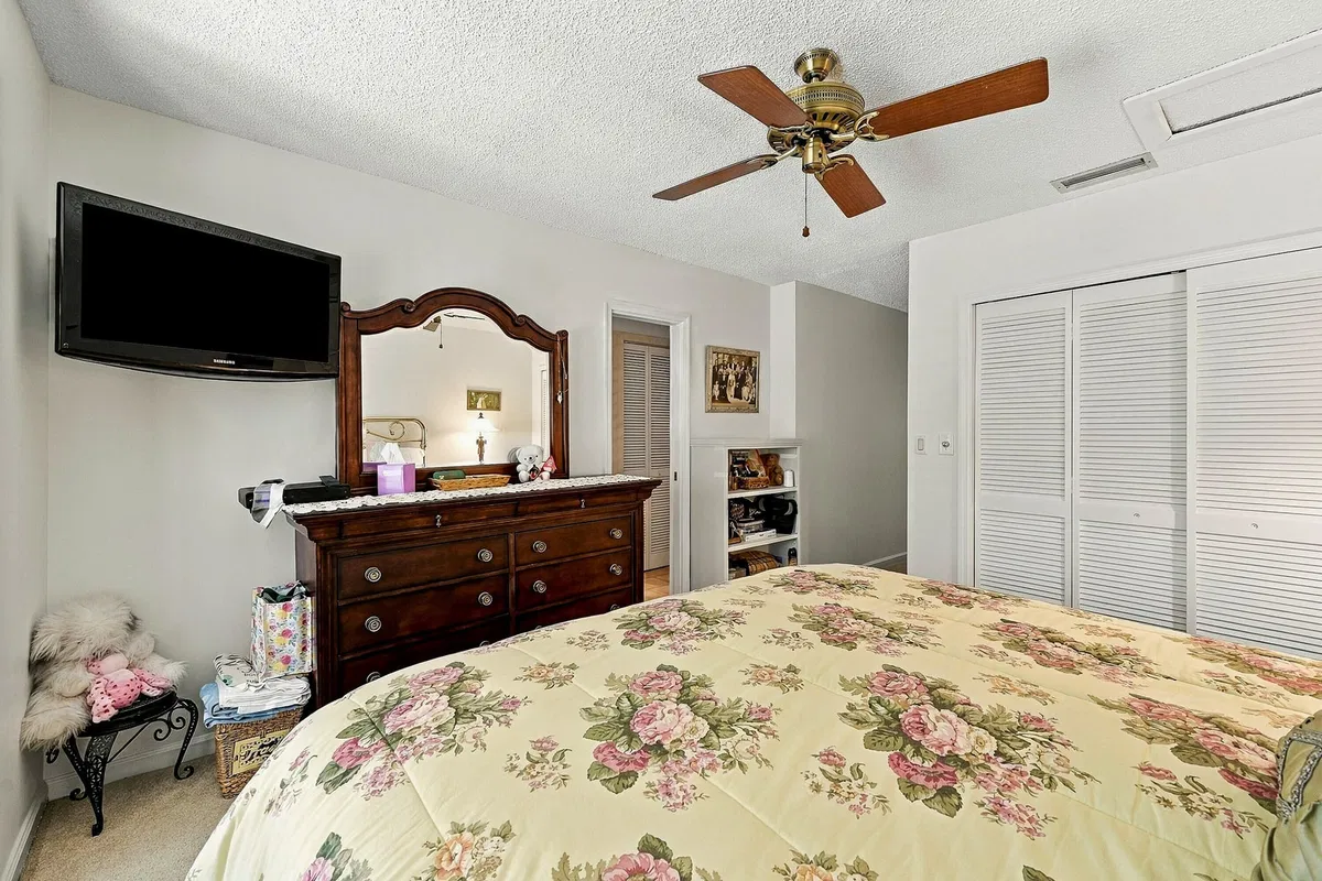  Residence photo 37