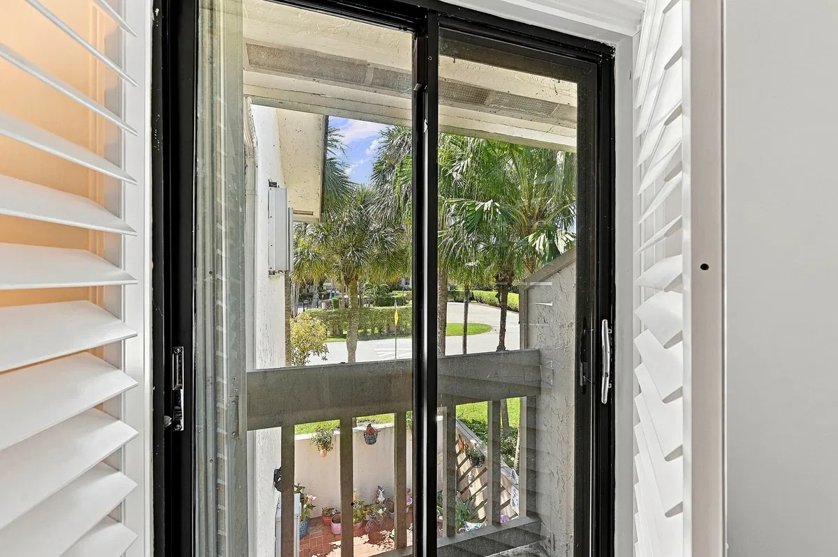  Residence photo 40