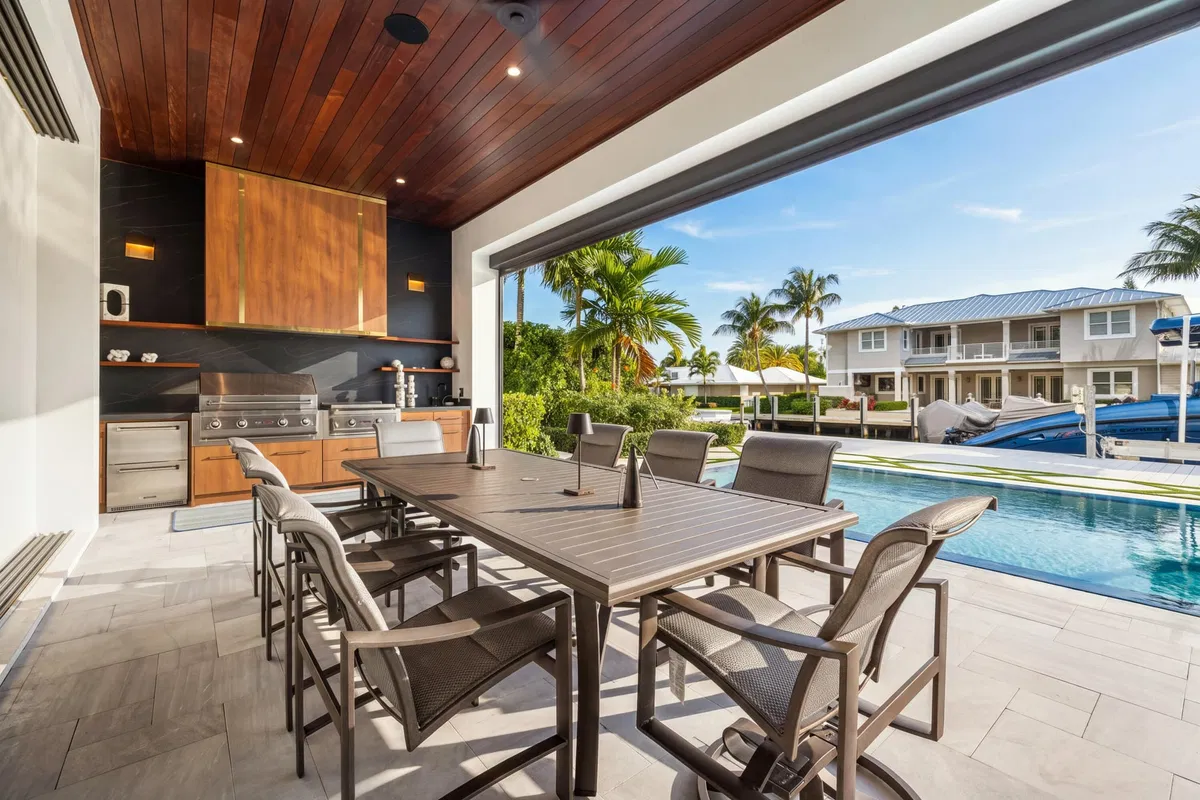 Palm Beach Isles Residence photo 19