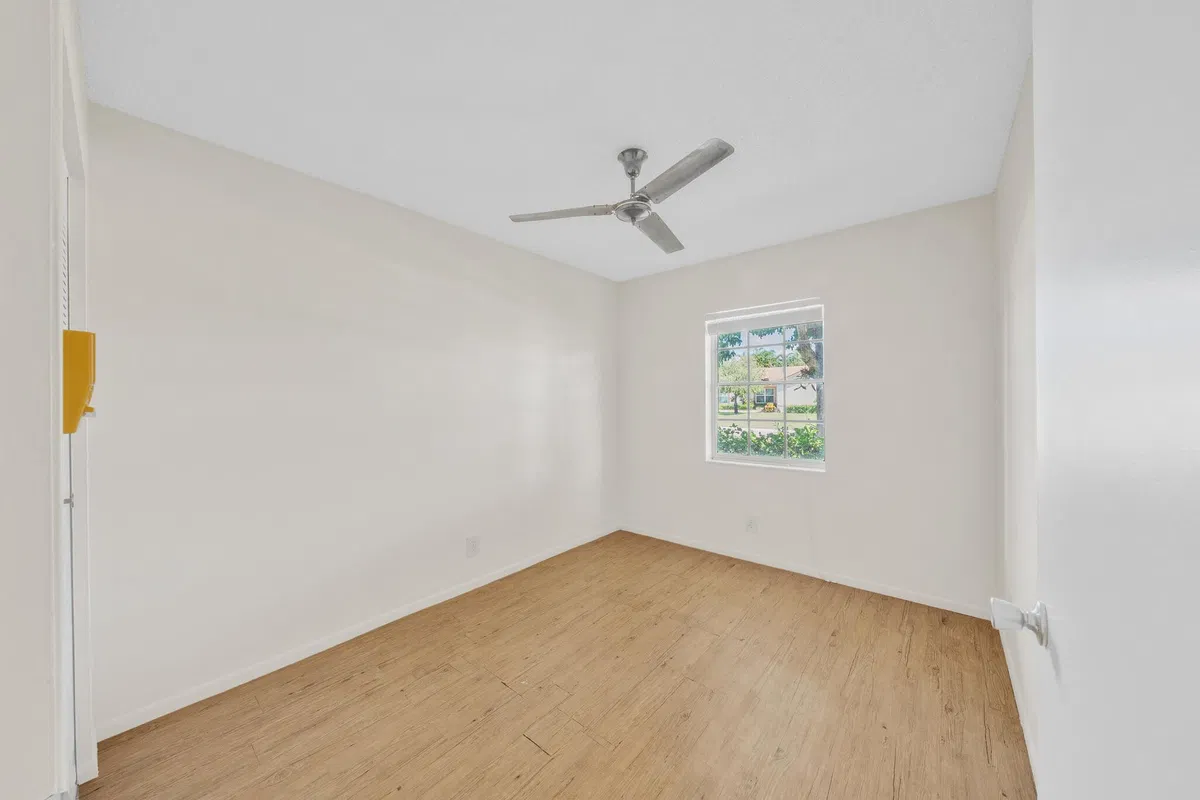 Residence photo 10