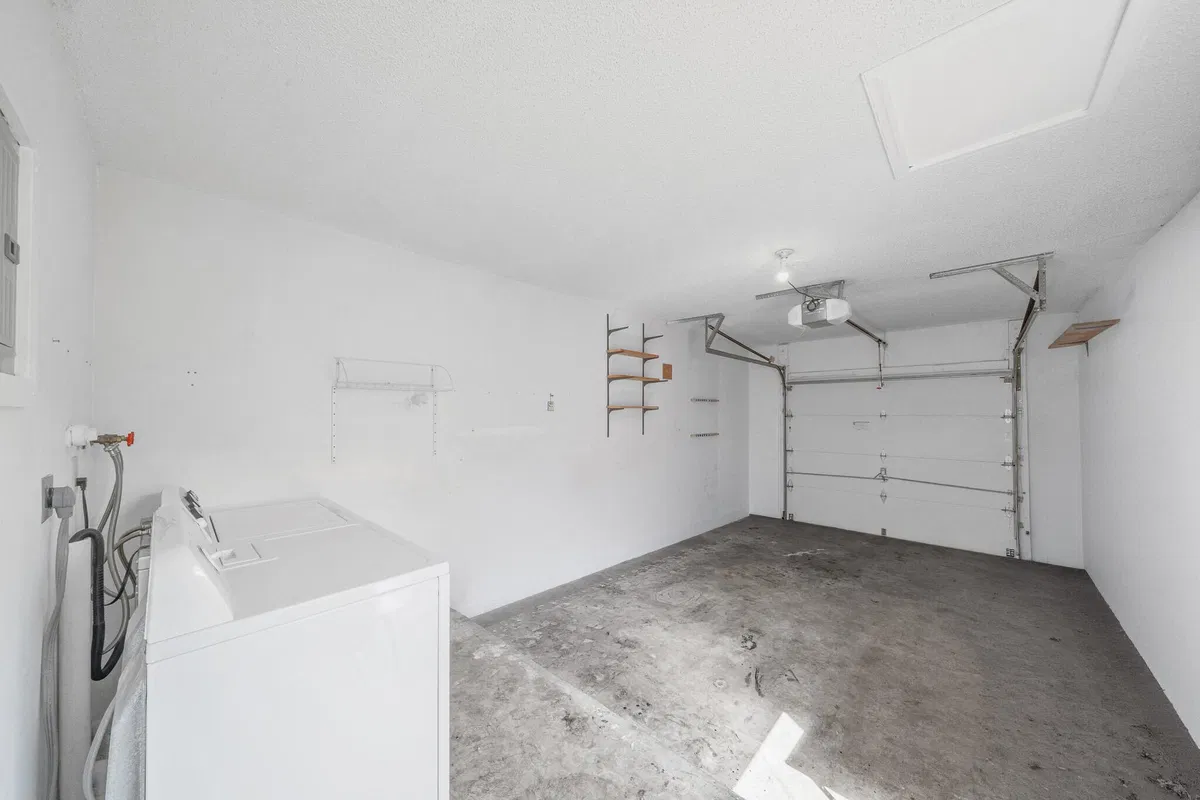 Residence photo 37