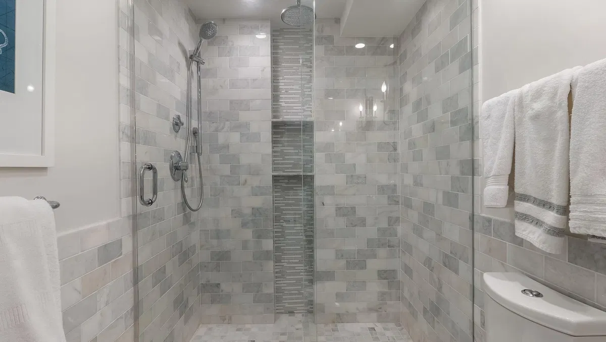Unit 401 photo 22