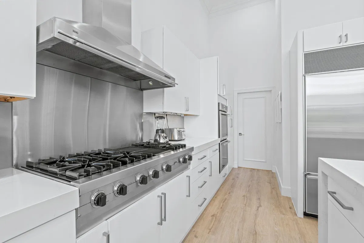 Residence photo 19