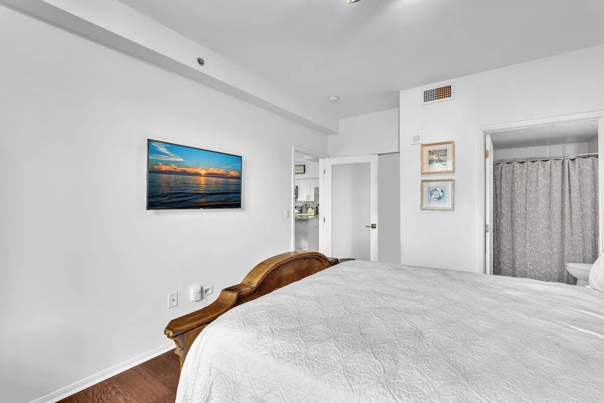 The Montecito Unit 213 photo 40