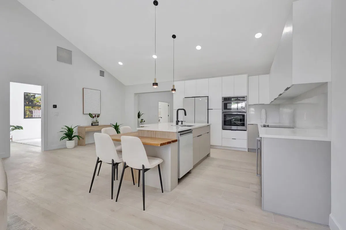 SoSo West Palm Beach Residence photo 4