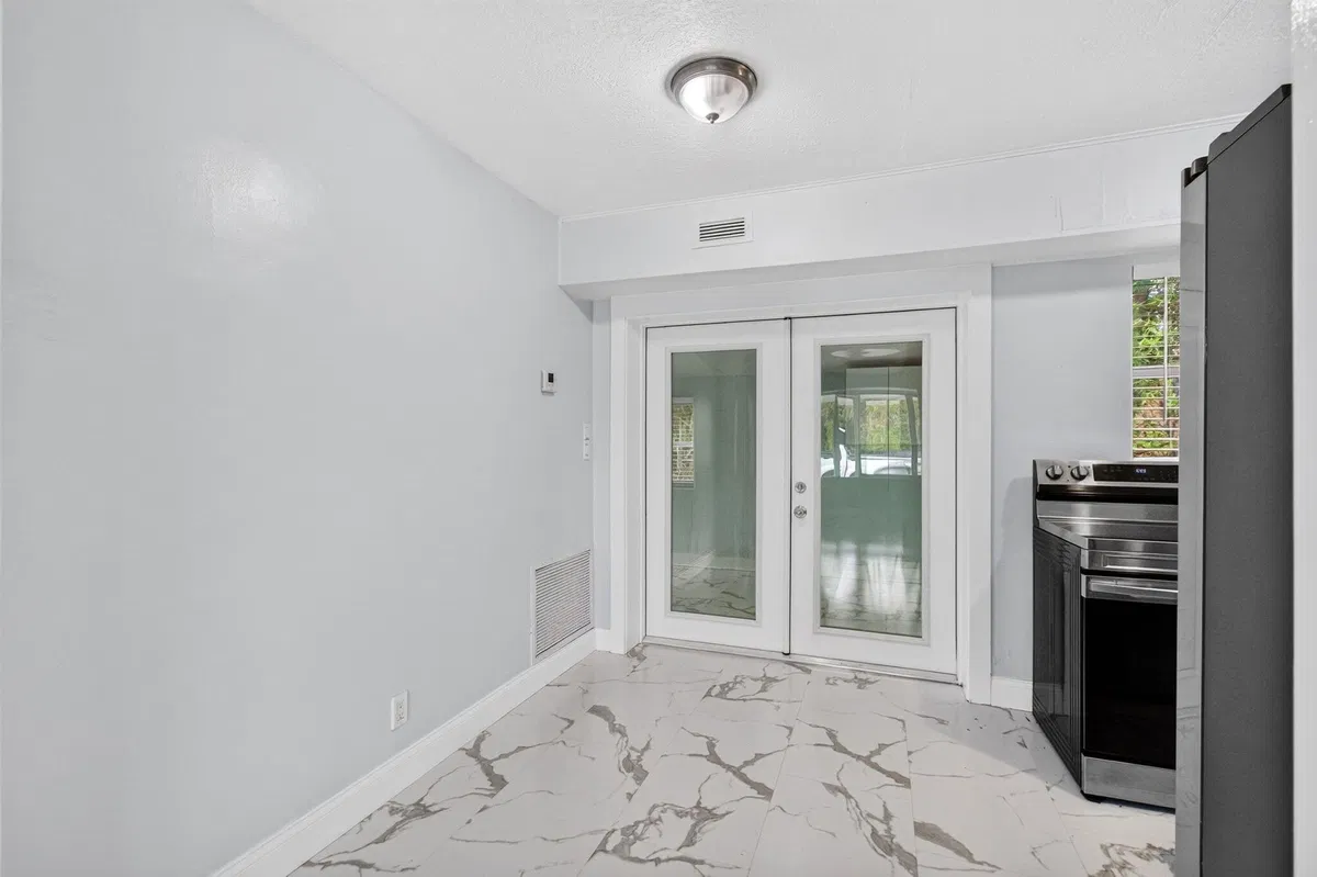 Residence photo 13