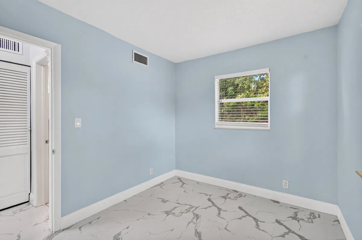 Residence photo 37