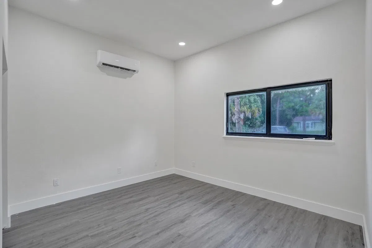 Residence photo 19