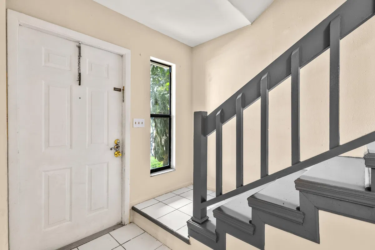 Residence photo 4
