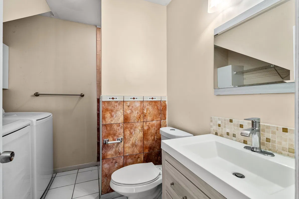 Residence photo 10