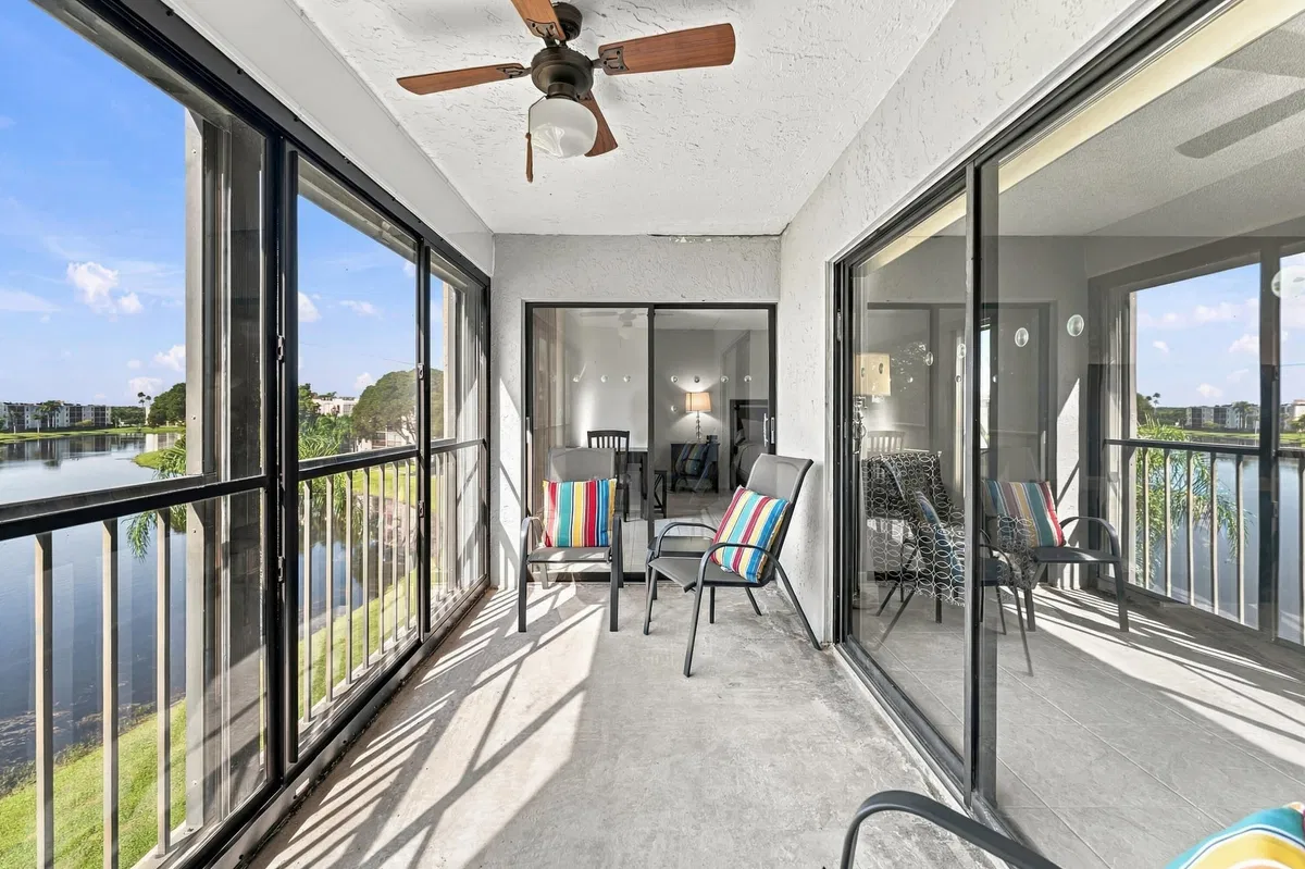 Unit 402 photo 37