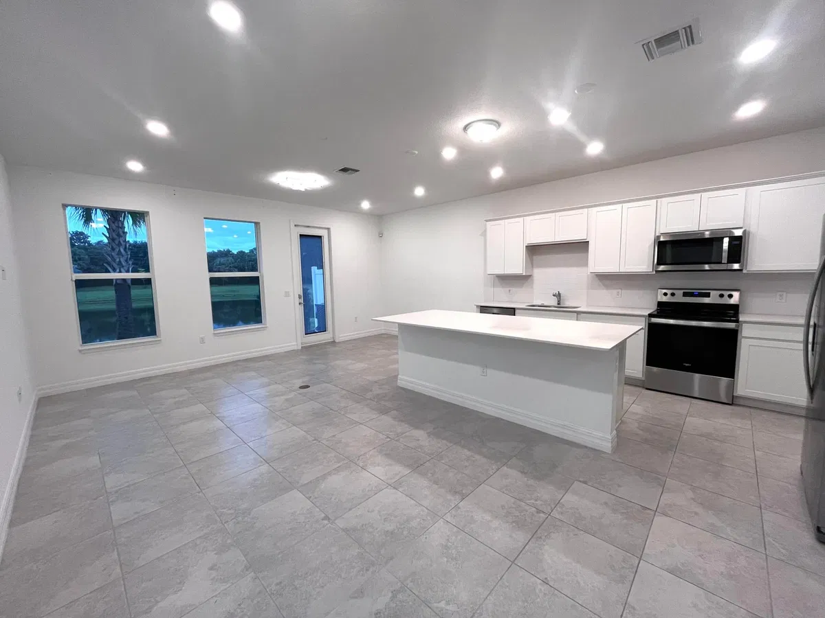 Residence photo 4