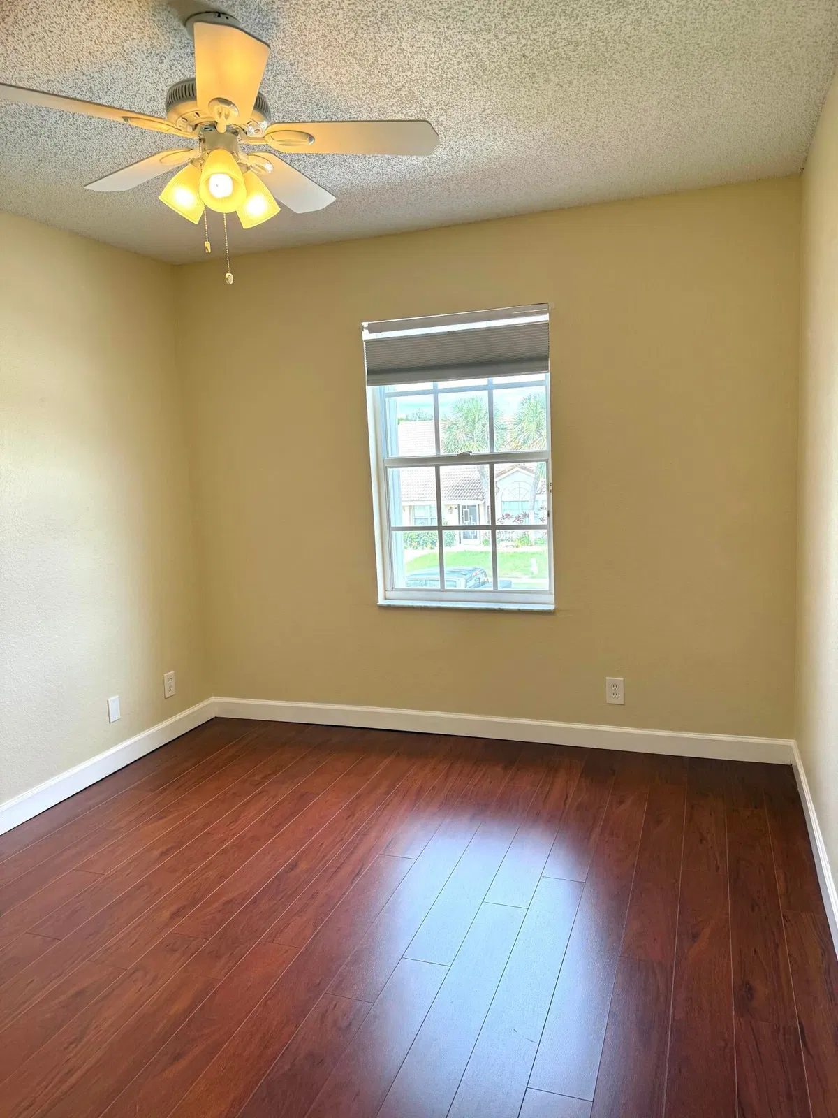 Residence photo 28