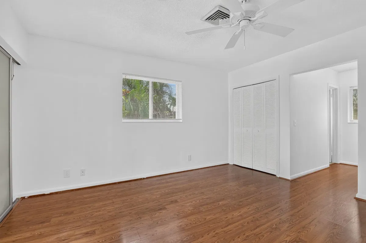 Residence photo 13