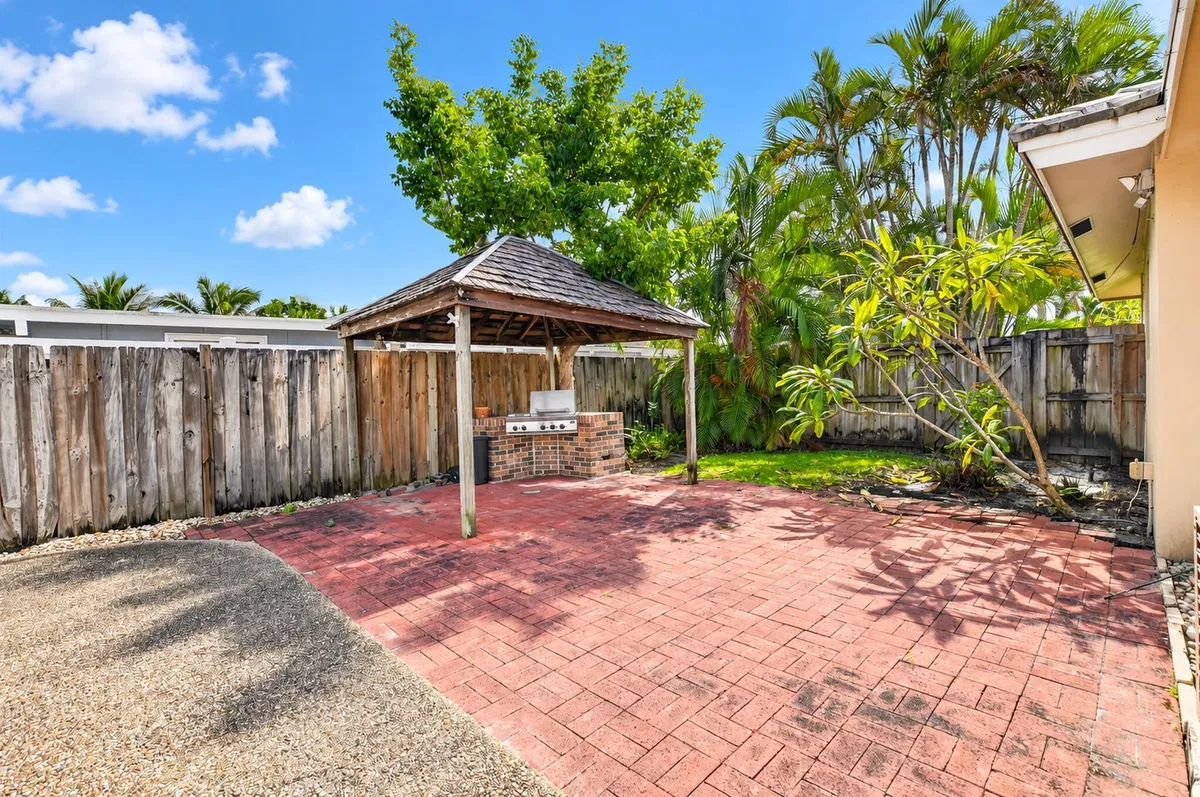 Residence photo 19