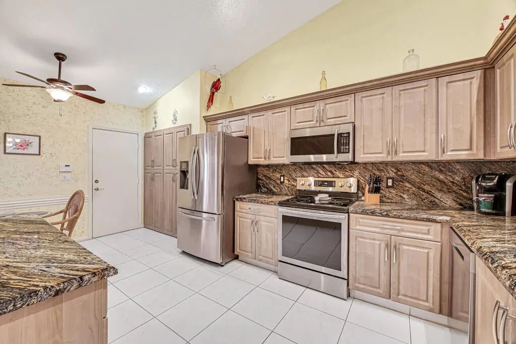Residence photo 19