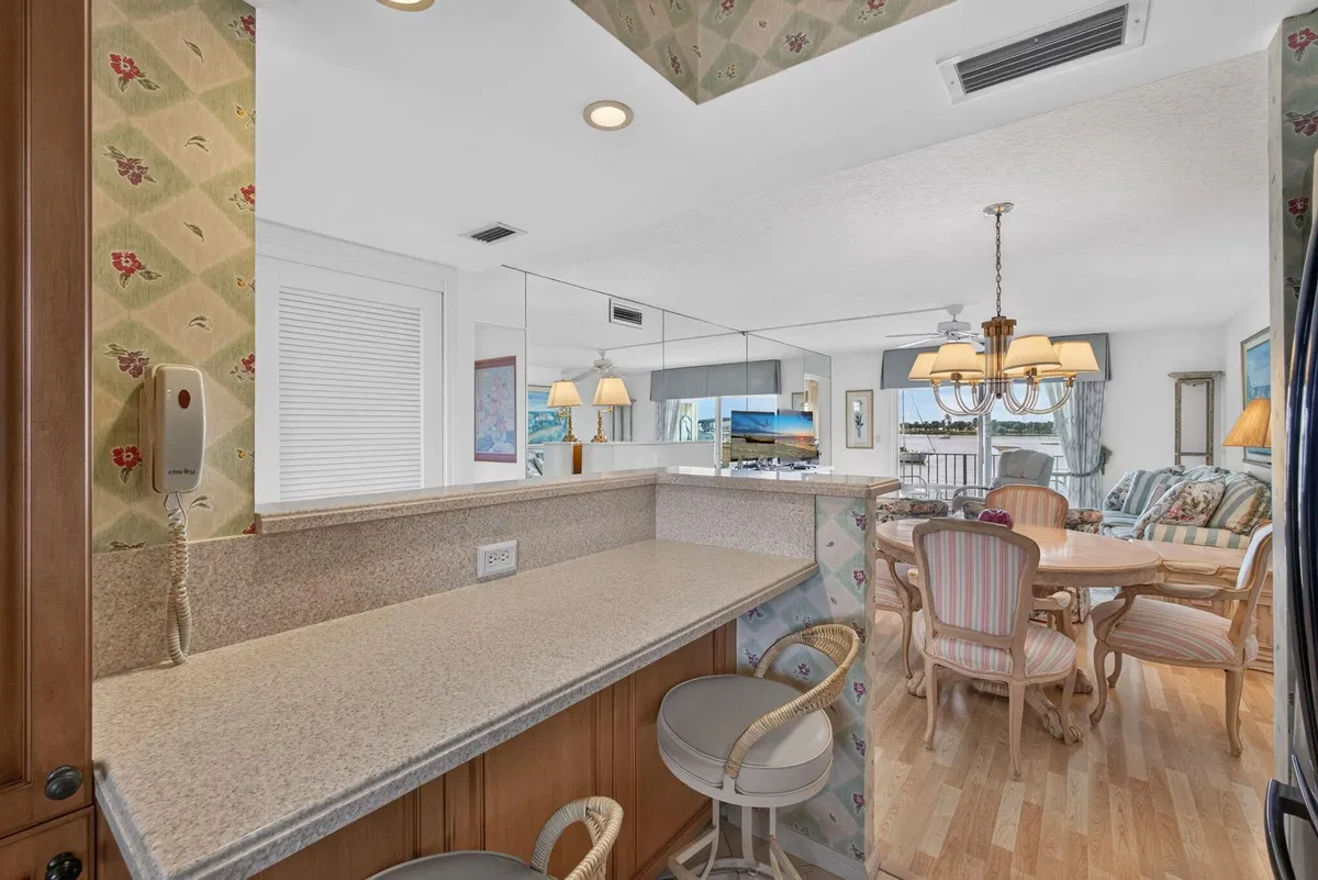 Singer Island Unit 255 photo 10