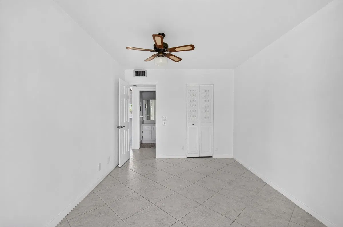  Residence photo 40