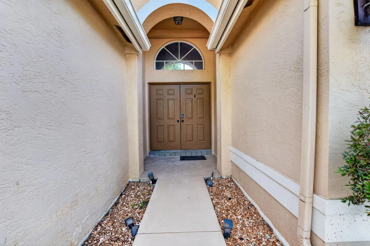  Residence photo 7