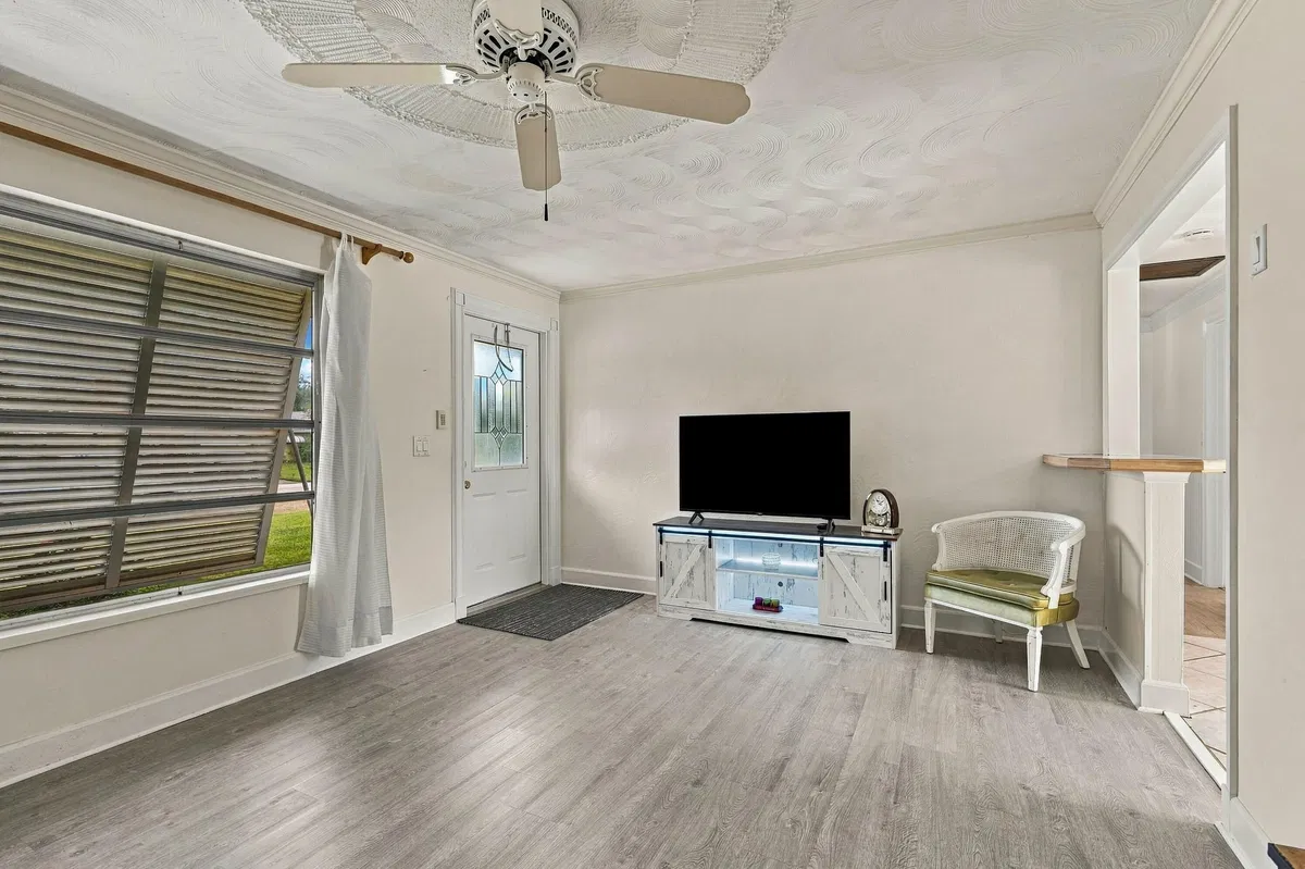 Residence photo 7