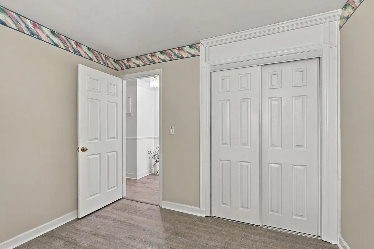 Residence photo 16