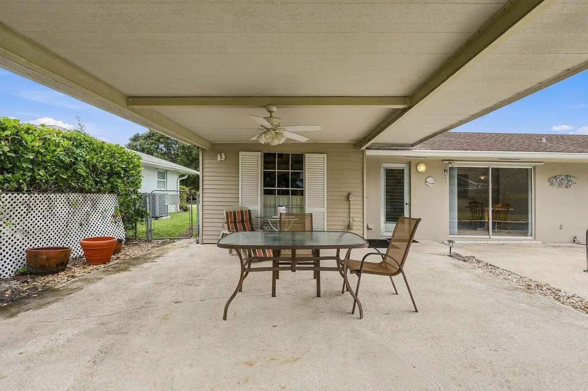 Residence photo 22