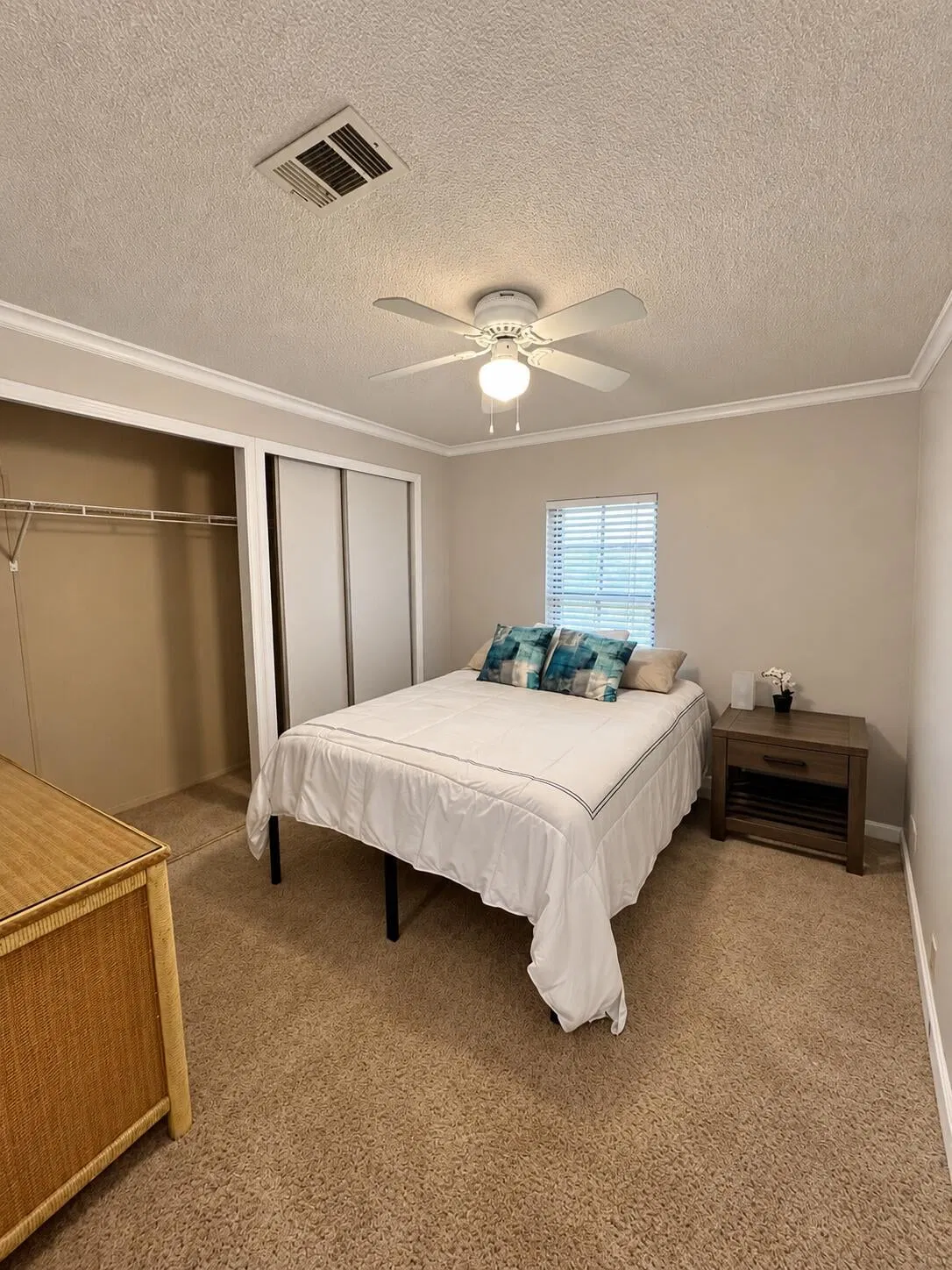 Residence photo 16