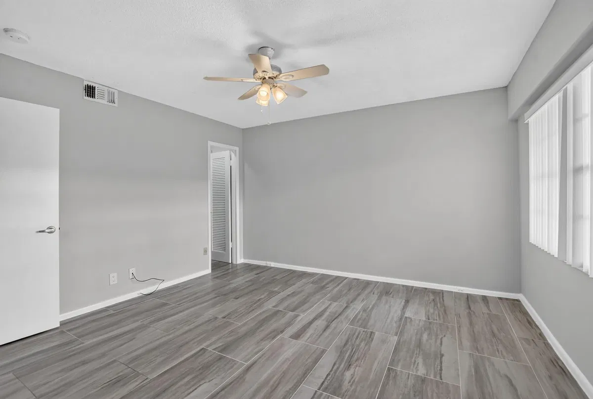 Residence photo 13