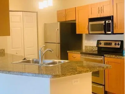 Unit 204 photo 4